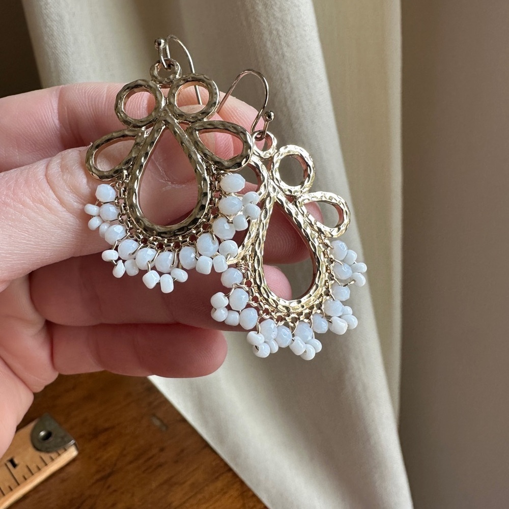 Elegant Gold and White beaded Teardrop Earrings